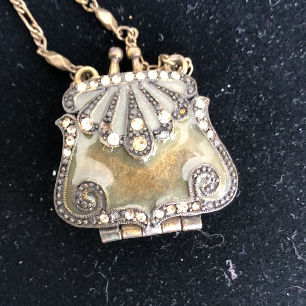 Enamel purse locket - Picture 5 of 7